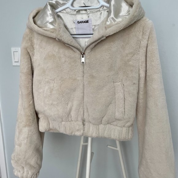 Garage - Fluffy coat - Size S - Beige - NWOT - Picture 2 of 6